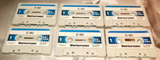 UNIVERSUM / QUELLE   (blau)  6er Set Musik Leercassetten - C90 FERRO  von 1974