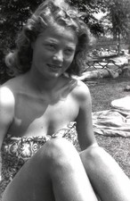 Glas Dia Foto bez. FRL. HELGA VON FALKENHEIM 1952 (im Leuze) 2 → Bademode Erotik