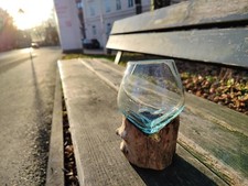 Glasvasen auf wurzelholz - auf,
