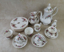 Royal Albert Moss Rose 22tlg. Kaffeeservice komplett für 6 Personen Moosrose