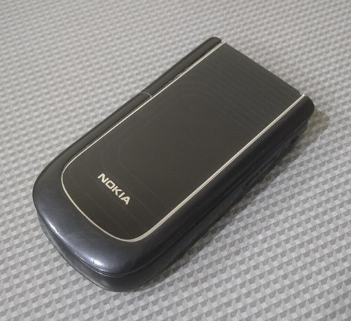 Nokia 3710 fold - fold,