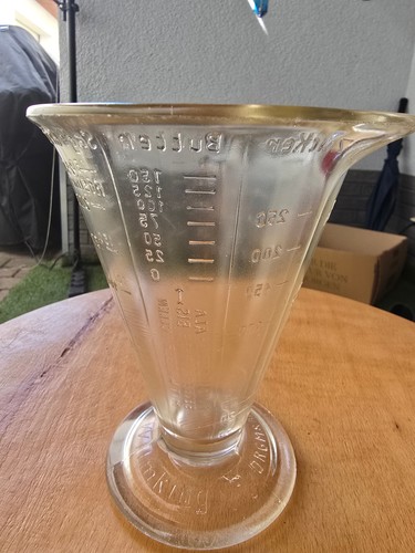 Meßbecher pressglas antik - pressglas,