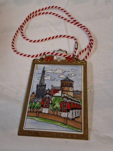 Vitrine karnevalsorden - -,