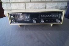 Gepflegter,älterer Klappzahlenwecker-Uhrenradio -Manta-RD  500