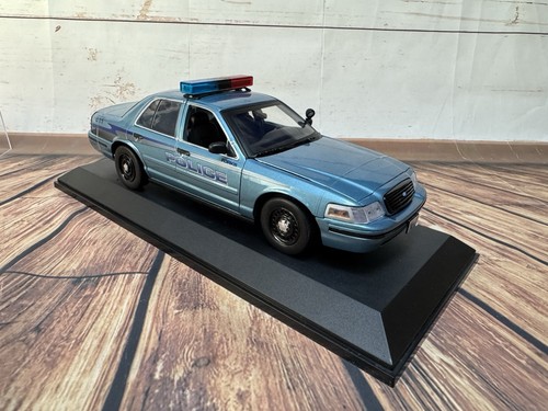Ford crown victoria police - crown,