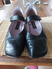 Schuhe von LISA TUCCI Gr. 40