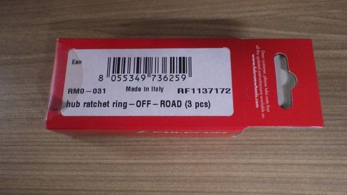 Fulcrum red metal hub - metal,