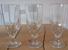 Alte Absinth-Gläser, drei Stück, schwere Qualität, neuwertig