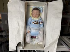 Künstlerpuppe Waltraud Hanl Vinyl Puppe 52 cm. Top Zustand