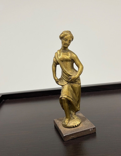 Alte metall figur mädchen - metall,