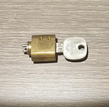 original Merkur ADP Schloss