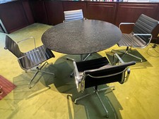 USM Haller Besprechungstisch Kitos, rund, Eiche schwarz, Gestell verchromt