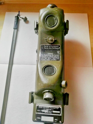 Radio receiver transmitter - receiver,