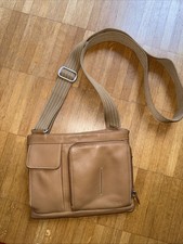 VOI, Leder Umhängetasche