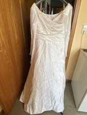 Brautkleid sucht Rubensfrau