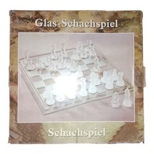 Glas-Schachtspiel, 32
