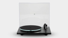 Rega PLANAR 3 Turntable in Black Finish (No Cartridge)
