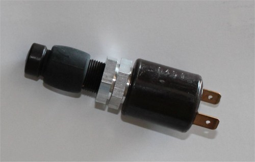Bremslichtschalter für deutz - bremslichtschalter,