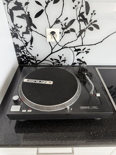 Reloop 1000m dj turntable - reloop,