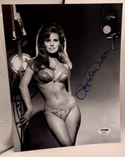 Raquel Welch Signed 8 X 10