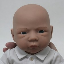 NEUE 3kg Jungenpuppe
