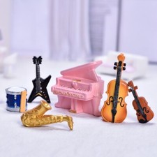 Erhu Statue Decoration Model