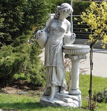 Frau an Säule (S101077)