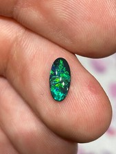 0.68 Carat Australische Lightning Ridge Schwarz Opal mit Brilliante Grüne Farben