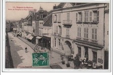 NOGENT LE ROTROU : hôtel du Dauphin et rue Charonnerie - très bon état