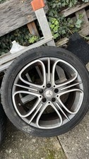 Autoreifen 245/40 R 18 V auf Alufelge