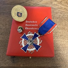 Orden Deutsches Feuerwehr Ehrenkreuz Mit Etui und Miniaturen in Silber FW68