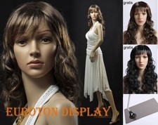  Weibliche Schaufensterpuppe 2