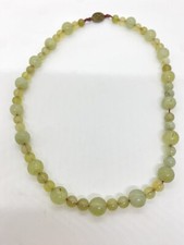 Alte Jade Halskette China Antik geschnitzt Collier mit Jade Perlen sehr selten