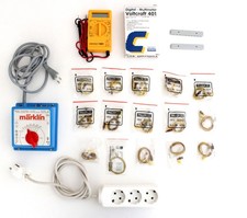 Märklin Trafo 37540,  Faller 15x Beleuchtungssockel & ein Digital Multimeter