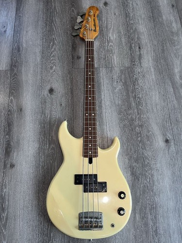 Yamaha broad bass short - yamaha,