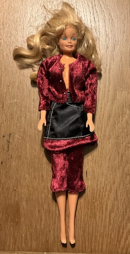 Barbie puppe mit 3 - barbie, twilight