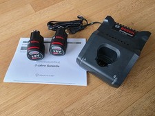12V Set BOSCH Professional 2x 3,0 Ah Akku + Lader - Akkus mit Restgarantie 10/27
