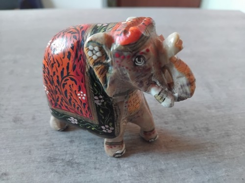 Elephant aus speckstein - elephant,
