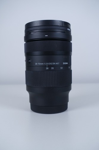 Sigma 70mm dg - 28-70mm, f2.8
