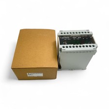 Leuze TNT 33 Sicherheits-Schaltgerät 24VDC