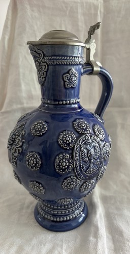 Krug mit zinndeckel von marzi - zinndeckel,