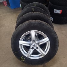 Winterräder auf Alufelgen Hyundai IX35 215/70R16 Semperit  -- AP64