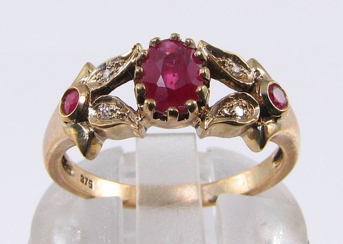 9ct gold ring mit - 9ct,