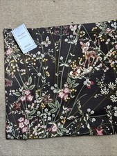 Brandneu mit Etikett H&M x Disney x Sanderson Kissenbezug Bambi