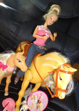 Mattel Barbie mit Tawny Pferd und Baby Fohlen ZUBEHÖR Gebraucht  WEIHNACHTEN
