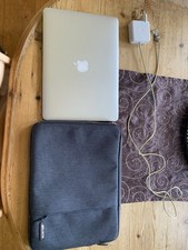 Apple MacBook Air (13", 1.8GHz