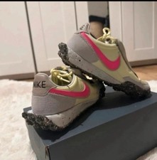 Nike WMNS Waffle Racer Crater Barely Volt