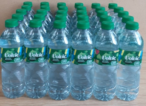 Volvic naturelle stilles - volvic,