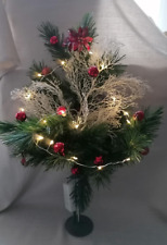 Weihnachten Weihnachtsstrauß dekoriert mit Lichterkette und Timer Höhe 60 cm