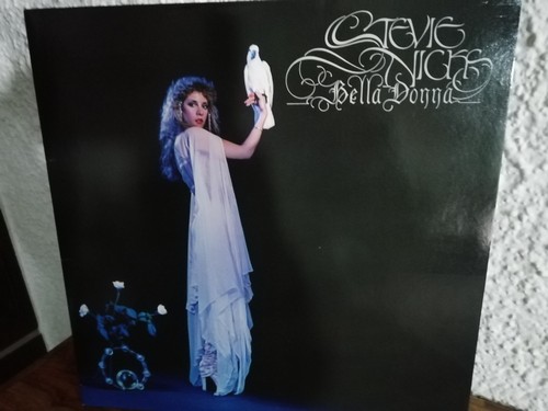 Stevie nicks bella - stevie,